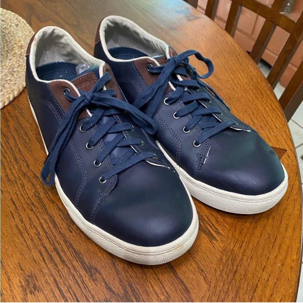 Skechers Men's Relaxed Fit Elvino Meris Sneaker